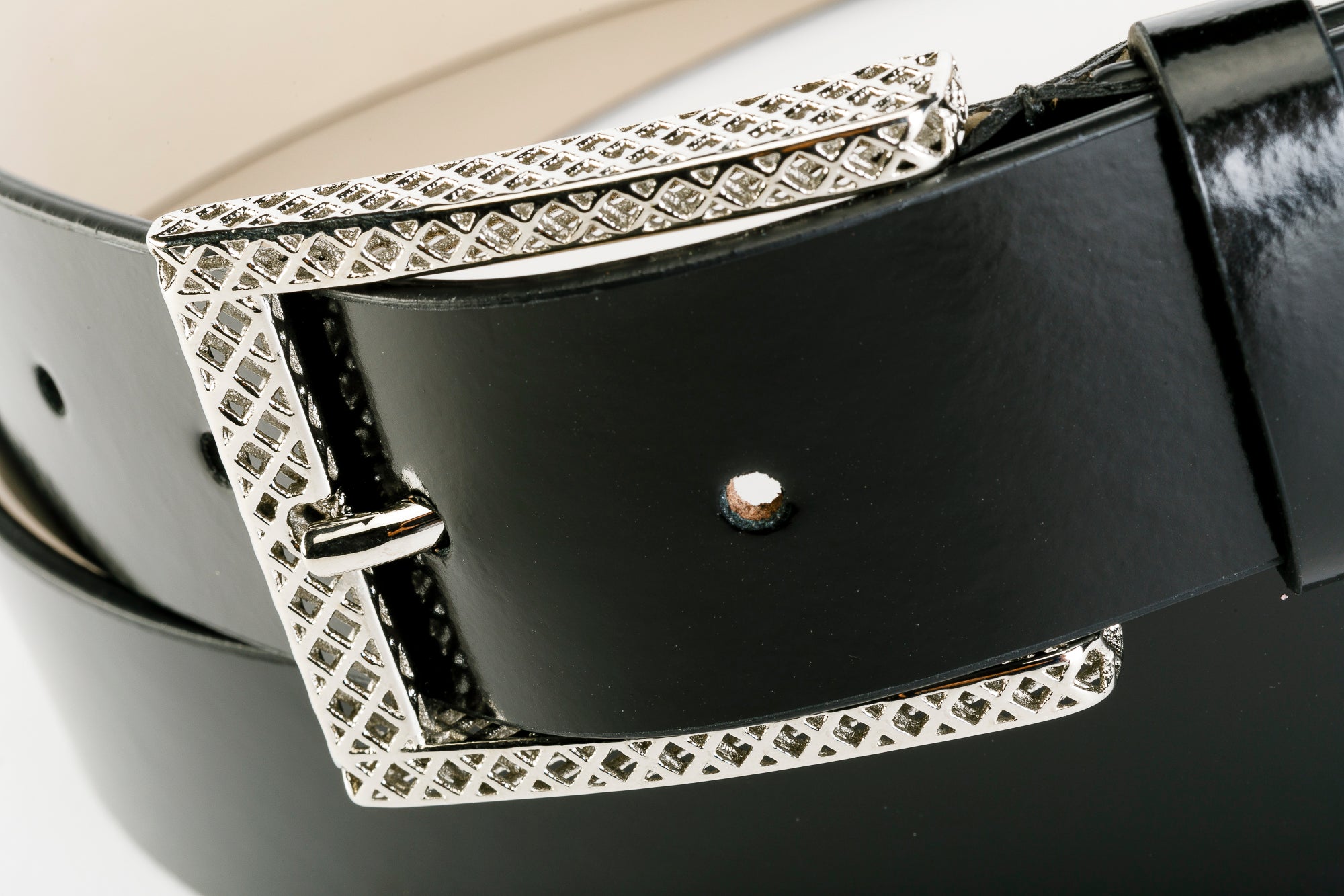 Cintura Unisex in Vera Pelle Lucida e Fodera Nabuk color nero - CINTURA BY NIGHT by TAFTIK - Fibbia Ipoallergenica con Tecnologia 3D Reticube. Eleganza Cromata. Altezza cm 3,5