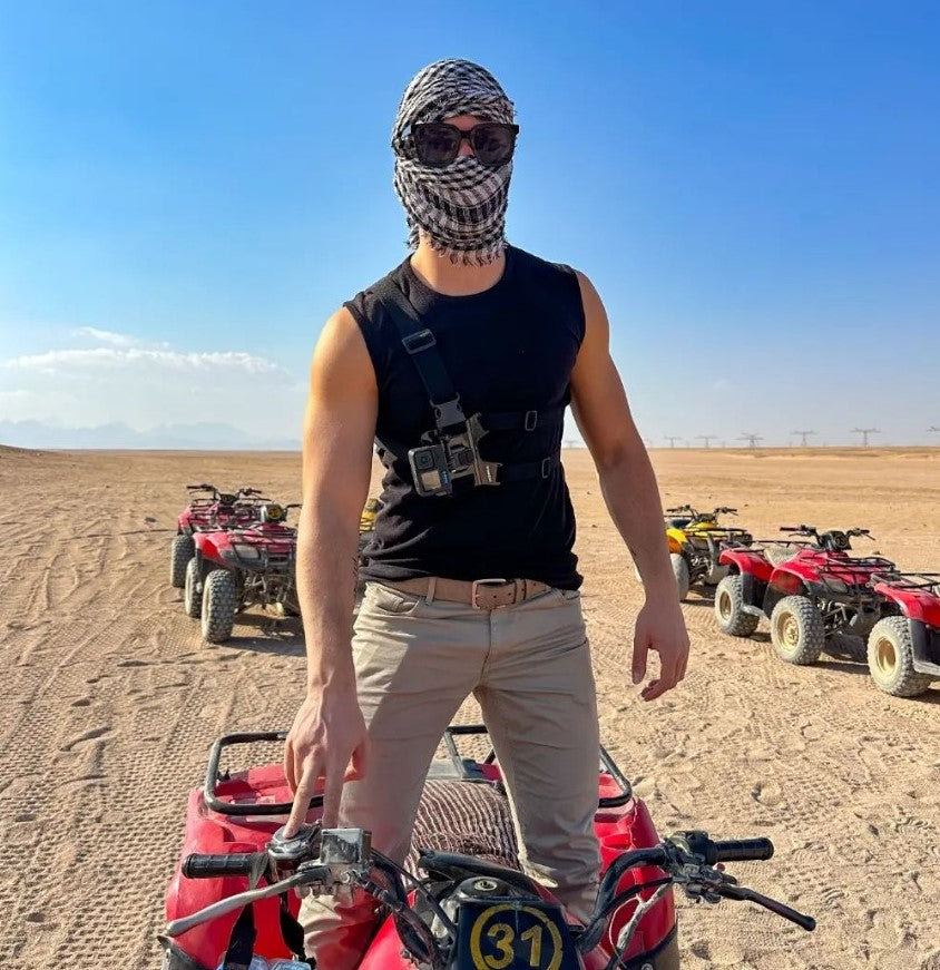 Cintura Unisex Vero Cuoio - CINTURA HIP HUGGER by TAFTIK – Eleganza Hipster con Fibbia Argento Antico Punzonata e Finitura a Cera. Un accessorio che si evolve con te: la finitura a cera intensifica il colore nel tempo. In 4 Varianti Colore. Altezza cm.4