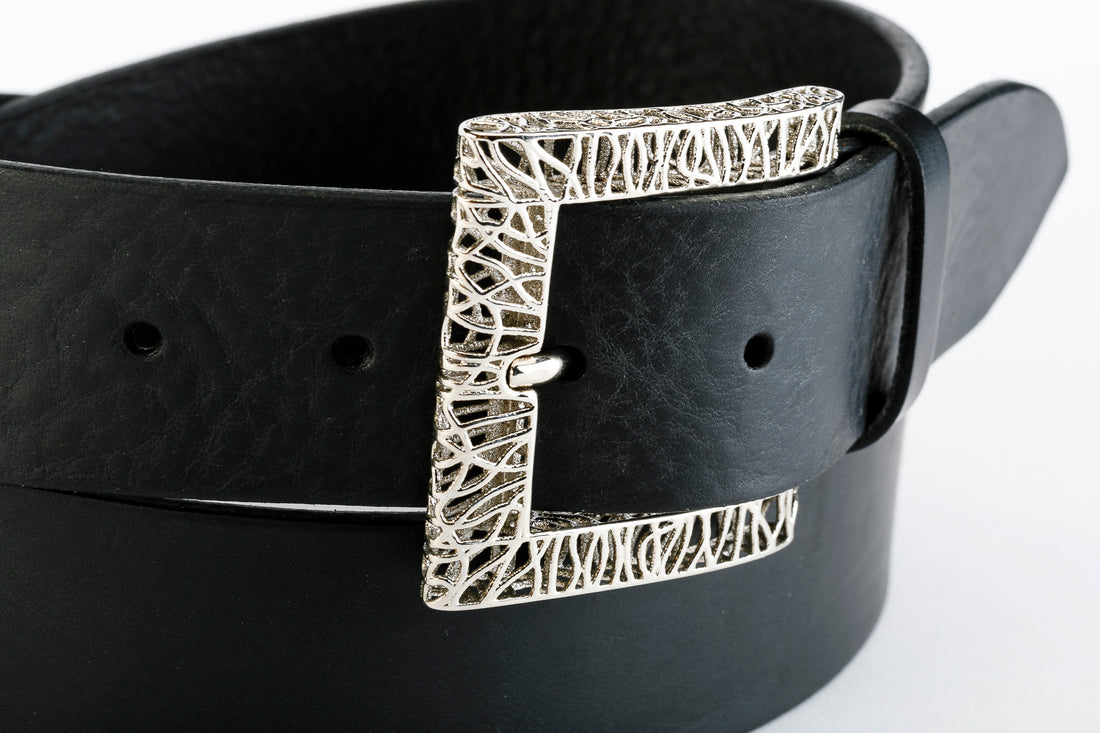 Cintura Donna in Vero Cuoio Old England - CINTURA SAFARI by TAFTIK – Fibbia Cromata Ipoallergenica con Tecnologia laser 3D Reticube. Fibbia glamour e robustezza in 3 Varianti Colore e Altezza cm.4