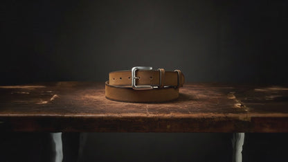 Cintura Unisex in Vero Cuoio - CINTURA NEWPORT by TAFTIK – Robusta ed elegante, Fibbia finitura Acciaio Satinato abbinata a Cuoio Ingrassato Old England e Varianti in Vero Camoscio e Cuoio Alaska. Altezza cm.3,5